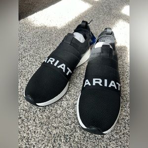 NWT Ariat Ignite Slip-On Shoes Size 10